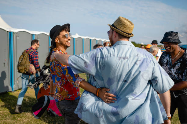 Best Portable toilet rental cost  in Oakmont, PA